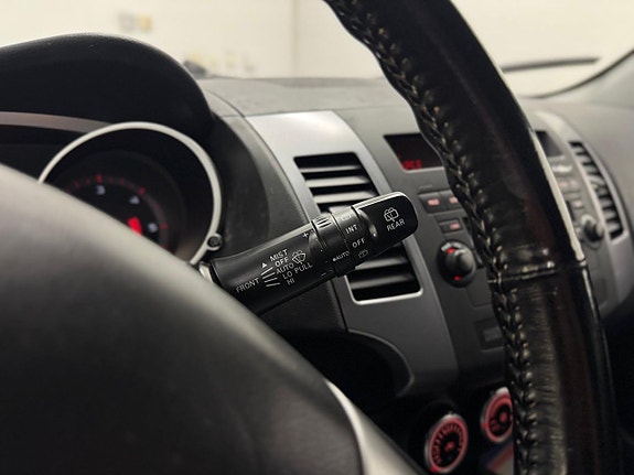 Mitsubishi Outlander 12 of 22