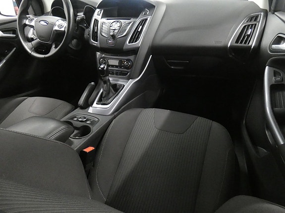 Ford Focus 13 of 16
