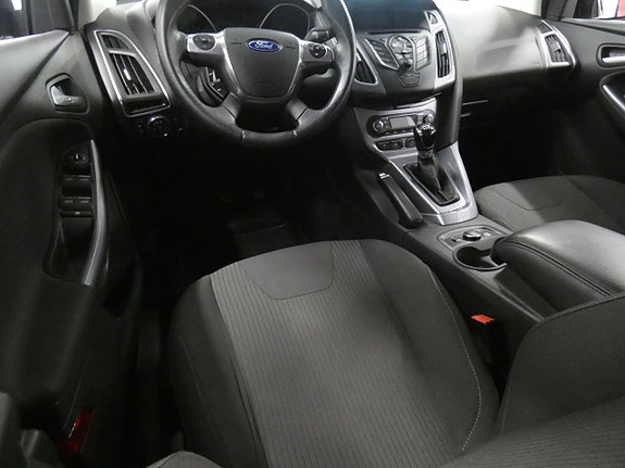 Ford Focus 7 of 16