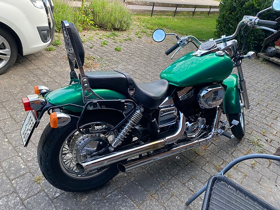 Honda VT750DC Black Widow 5 of 6
