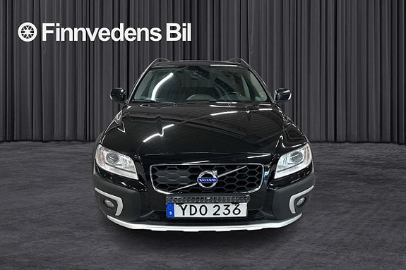 Volvo XC70 6 of 17