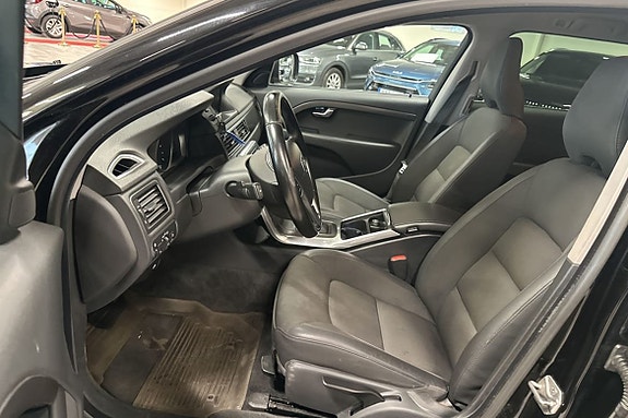 Volvo XC70 8 of 17