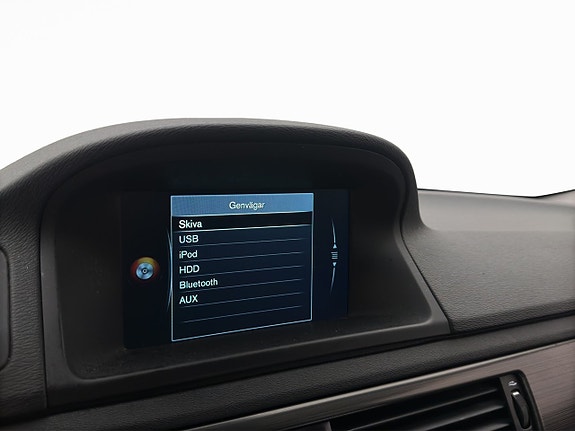 Volvo V70 21 of 30