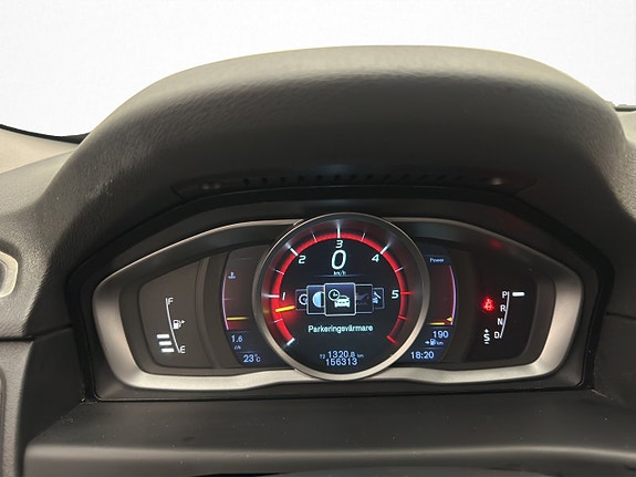 Volvo V70 17 of 30