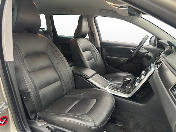 Volvo V70 25 of 30