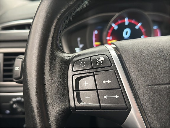 Volvo V70 16 of 30