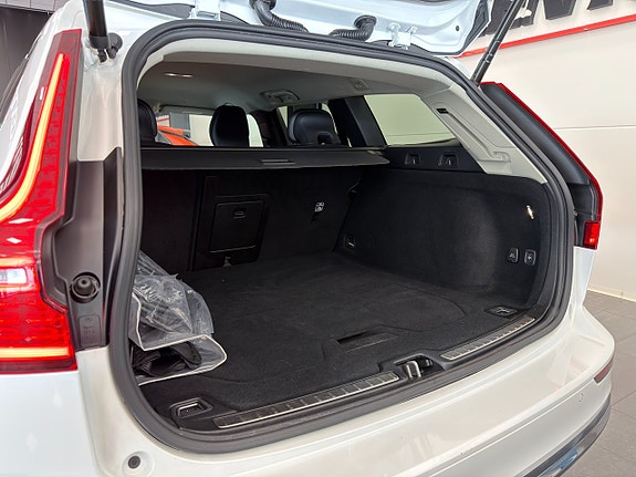 Volvo V60 13 of 16