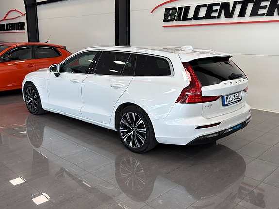 Volvo V60 3 of 16
