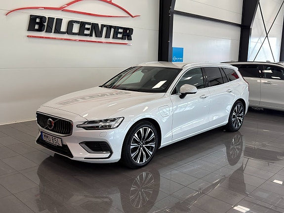 Volvo V60 2 of 16