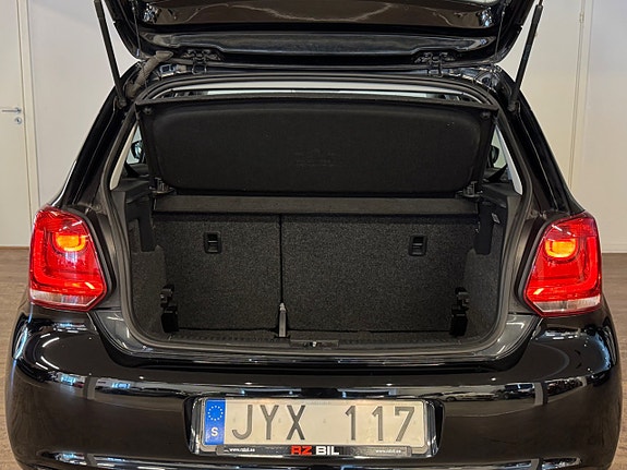 Volkswagen Polo 12 of 24
