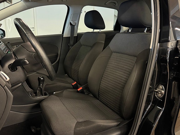 Volkswagen Polo 17 of 24