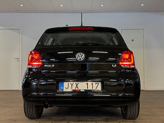 Volkswagen Polo 11 of 24