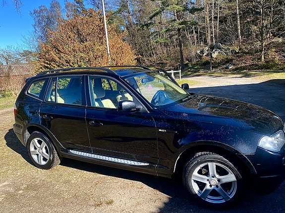 BMW X3 2 of 7
