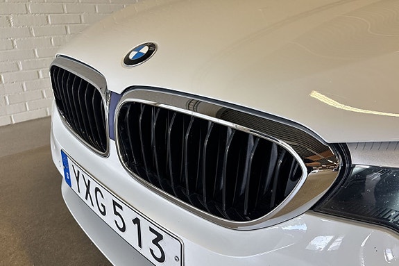 BMW 520d 2 of 21