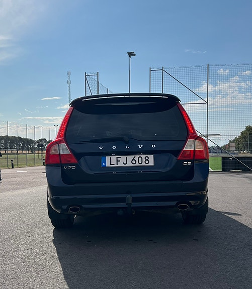 Volvo V70 6 of 18