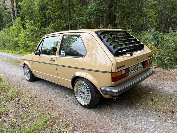 Volkswagen Golf I 2 of 6