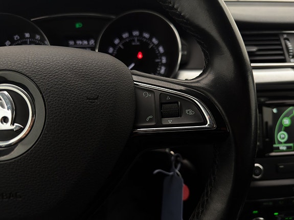Skoda Superb 27 of 28