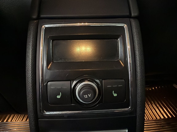 Skoda Superb 19 of 28