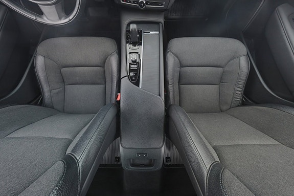 Volvo V90 14 of 28