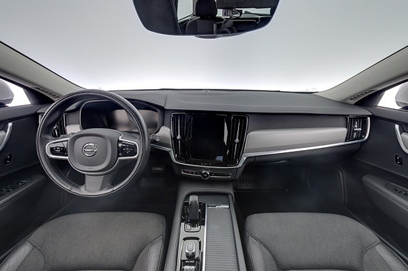 Volvo V90 13 of 28