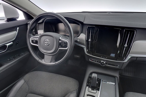 Volvo V90 15 of 28