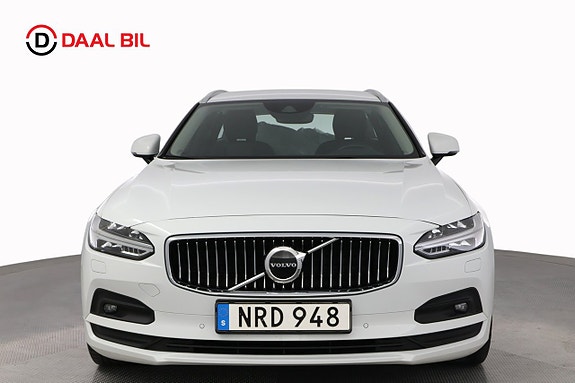 Volvo V90 2 of 28