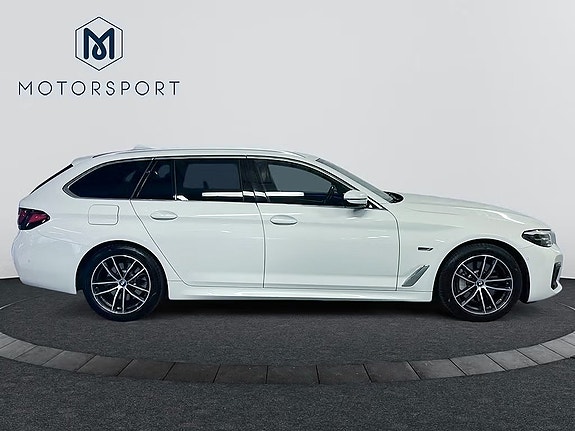 BMW 530e 5 of 23