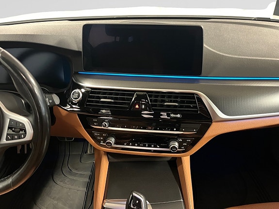 BMW 530e 11 of 23