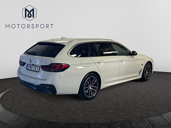 BMW 530e 5 of 23