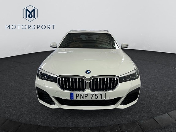 BMW 530e 8 of 23