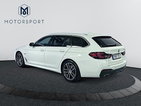 BMW 530e 8 of 23