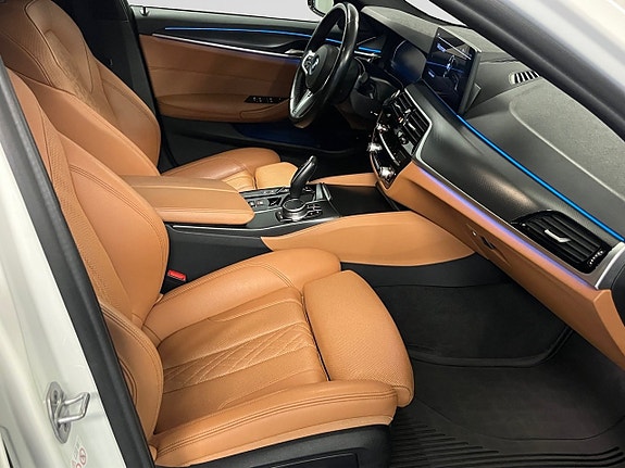 BMW 530e 14 of 23