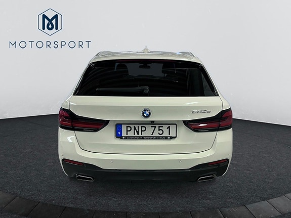 BMW 530e 4 of 23
