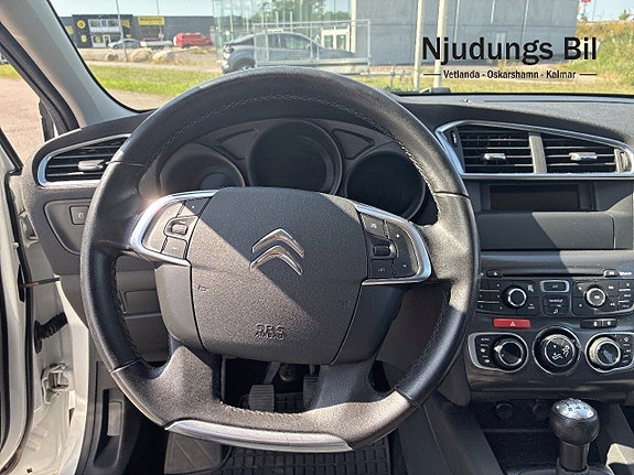 Citroen C4 10 of 12