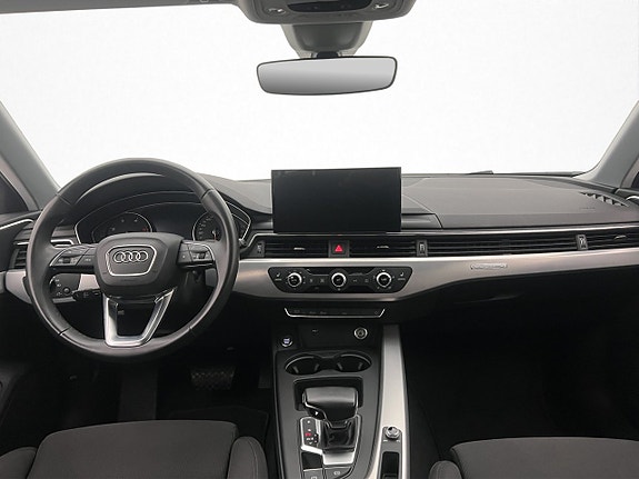 Audi A4 13 of 30
