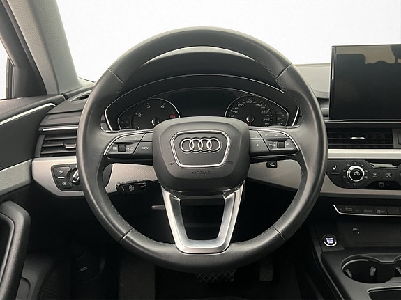 Audi A4 14 of 30