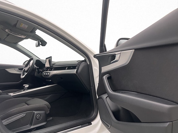 Audi A4 16 of 30