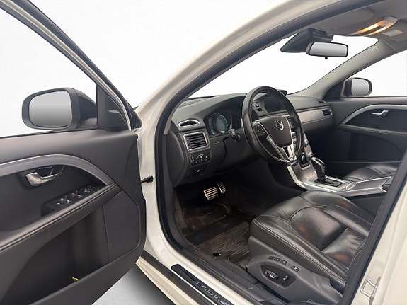 Volvo V70 9 of 30
