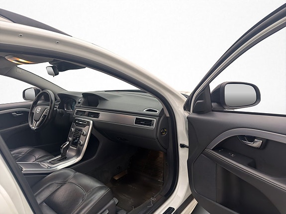 Volvo V70 24 of 30