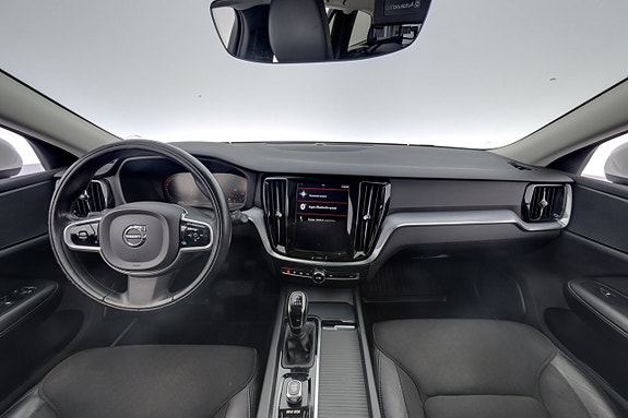 Volvo V60 13 of 29