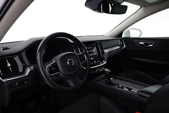 Volvo V60 11 of 29