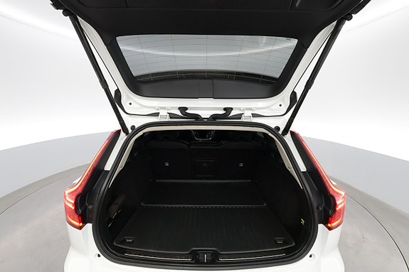 Volvo V60 27 of 29