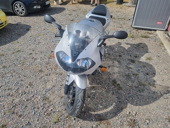 Triumph Daytona 3 of 4