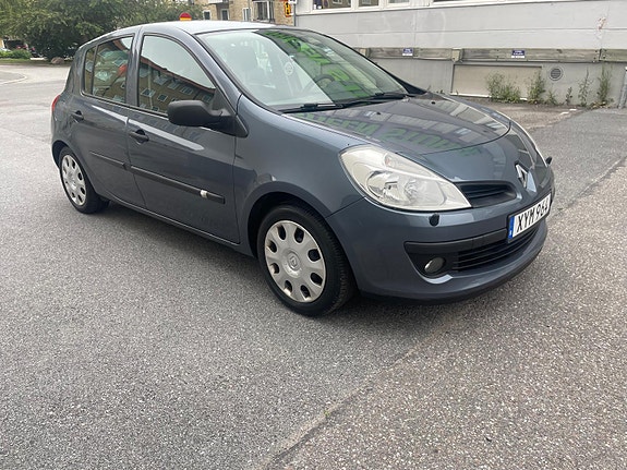 Renault Clio 4 of 7