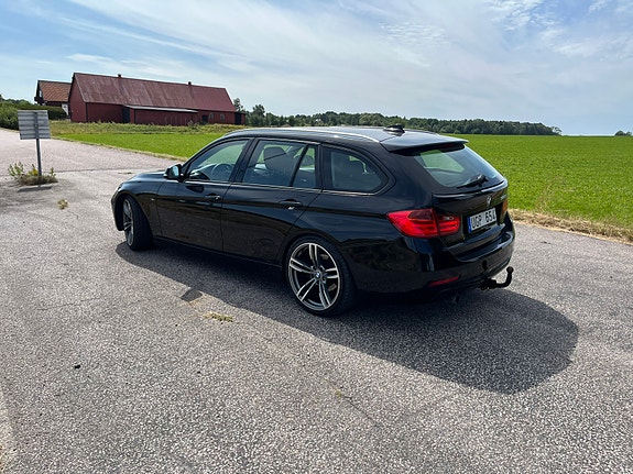 BMW 320d 5 of 7