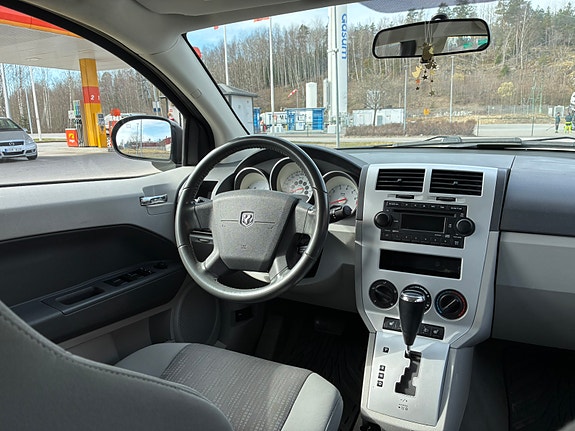 Dodge Caliber 3 of 9