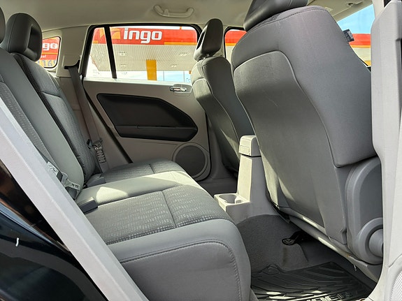 Dodge Caliber 8 of 9