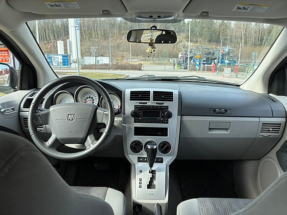 Dodge Caliber 4 of 9