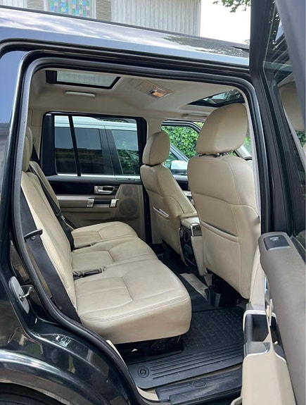 Land Rover Discovery 4 11 of 24