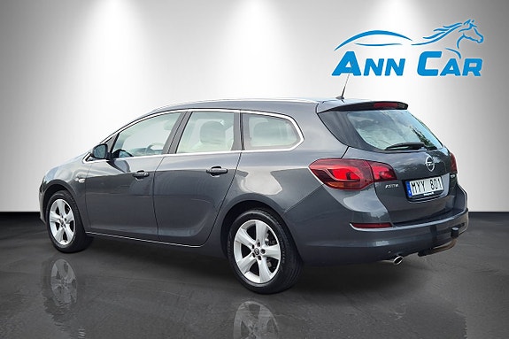 Opel Astra 3 of 9